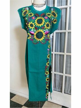 MEXICANA Midi Dress with Colorful Floral Embroidery